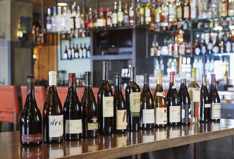 Sunnyside Resort And Lodge