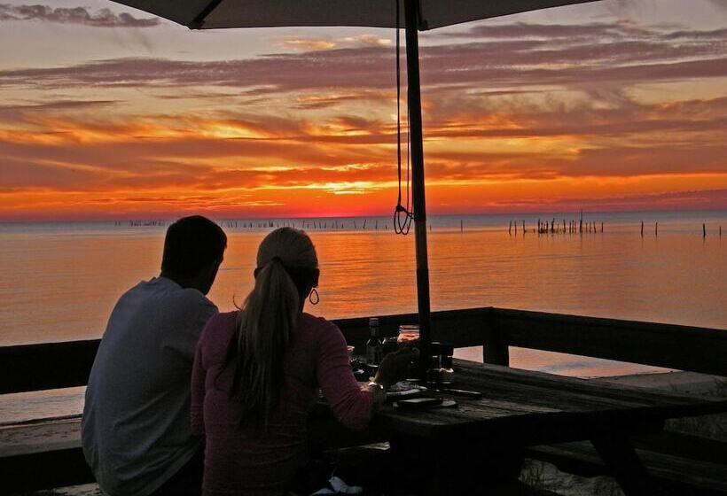 Sunset Beach Resort