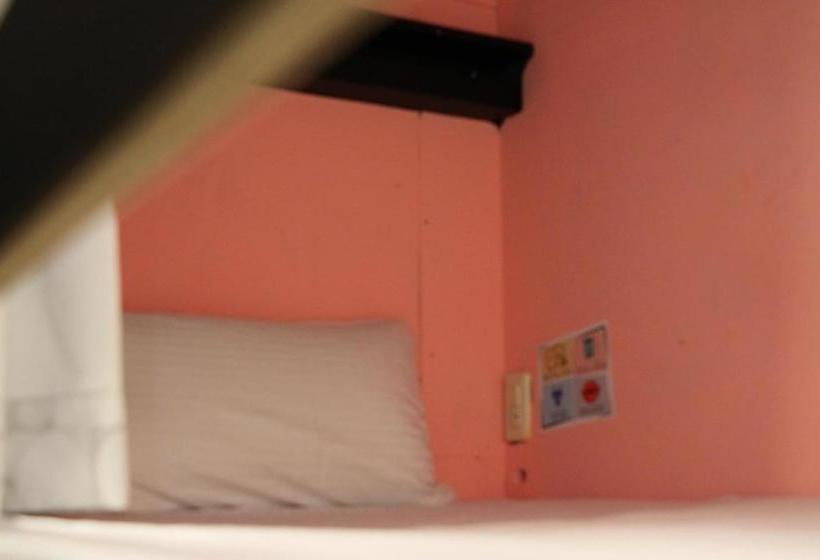 Hermit 84 Hostel