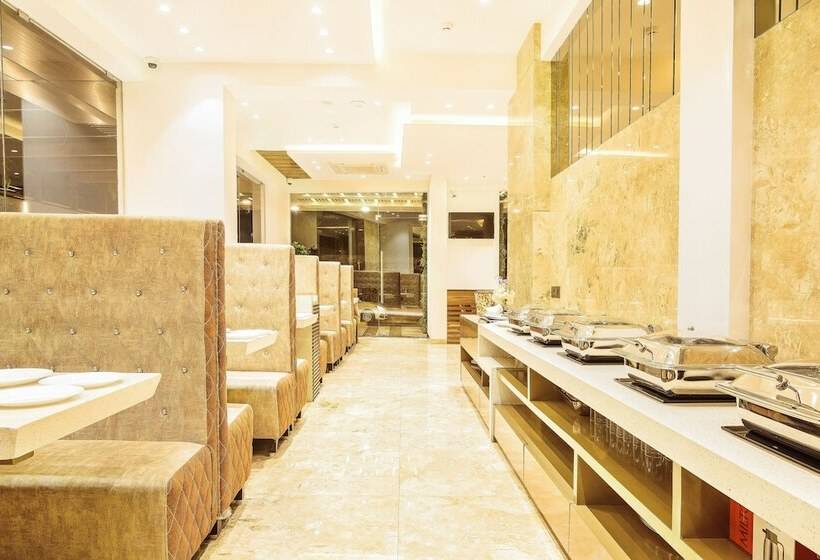 בית מלון כפרי Auris & Banquets, Mumbai International Airport