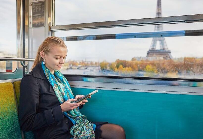 Отель Campanile Rungis  Orly