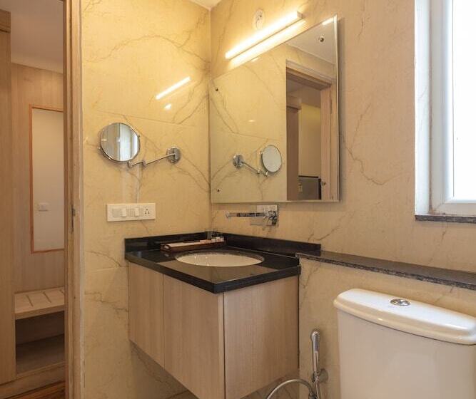 בית מלון כפרי White Rock By The Solitaire Hospitality