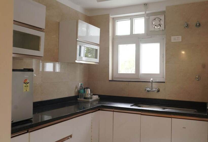 בית מלון כפרי White Rock By The Solitaire Hospitality