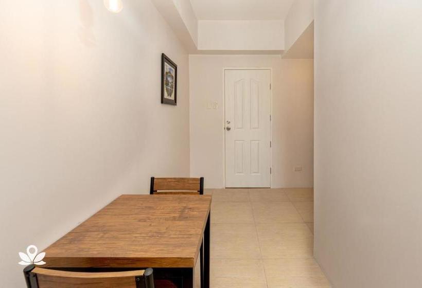 בית מלון כפרי The Colonial Residences