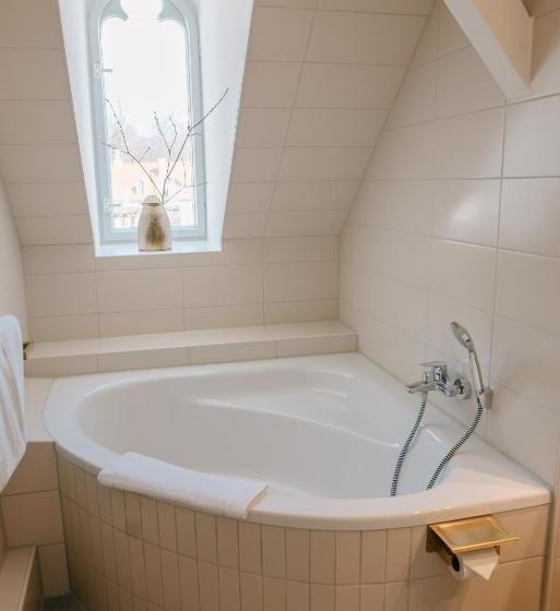 پانسیون Cavalierhaus Branitz