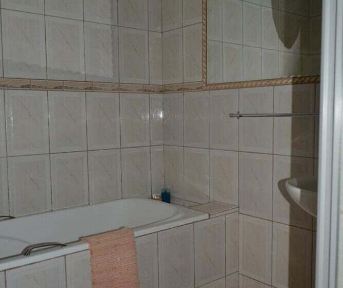 Пансион Kamogelo Guest House