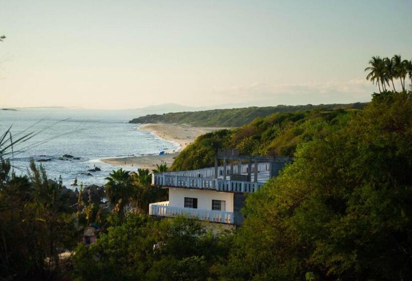 ユースホステル La Coral Beach House