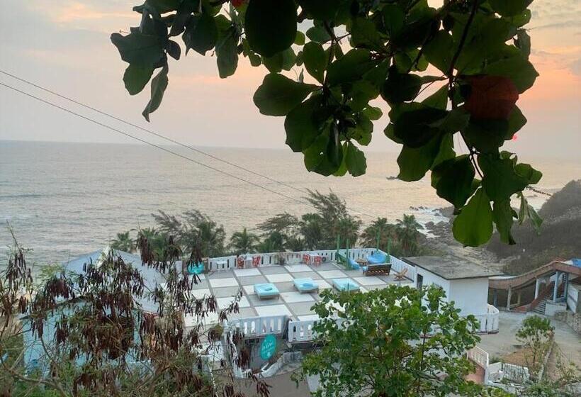 ユースホステル La Coral Beach House