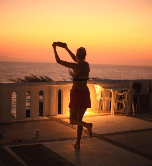 ユースホステル La Coral Beach House