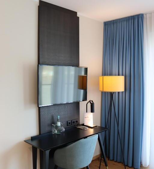 Einstein Hotel Am Römerpark