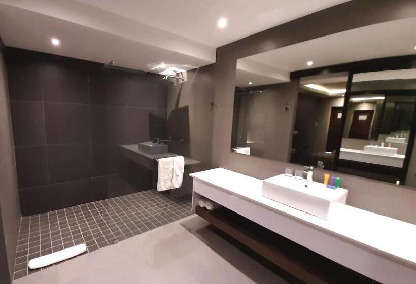 Copperwood Hotel And Conferencing