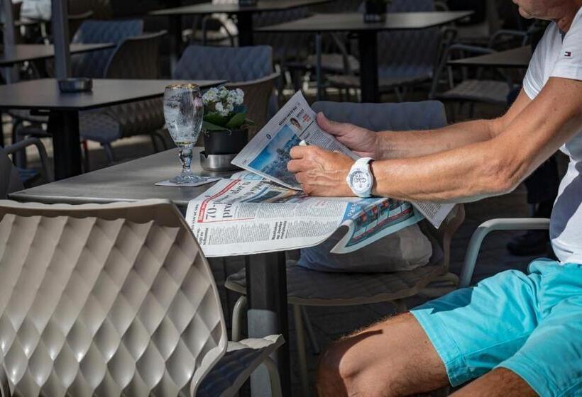 酒店 De Jachthoorn