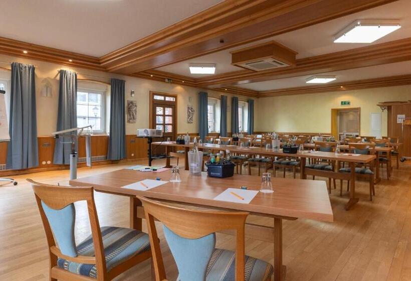 هتل Gasthaus Krone