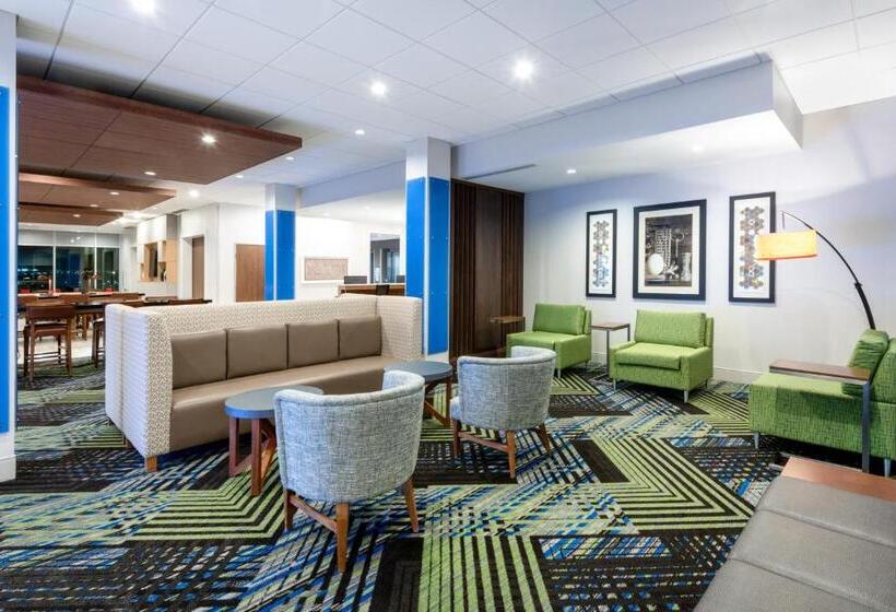 Отель Holiday Inn Express & Suites Colorado Springs South I 25, An Ihg