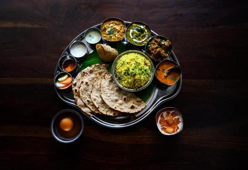 فندق Essentia Manipal Inn