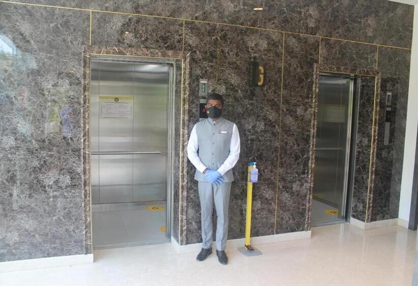 فندق Essentia Manipal Inn