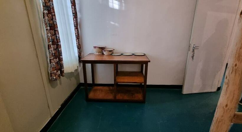 Отель Kizumba House