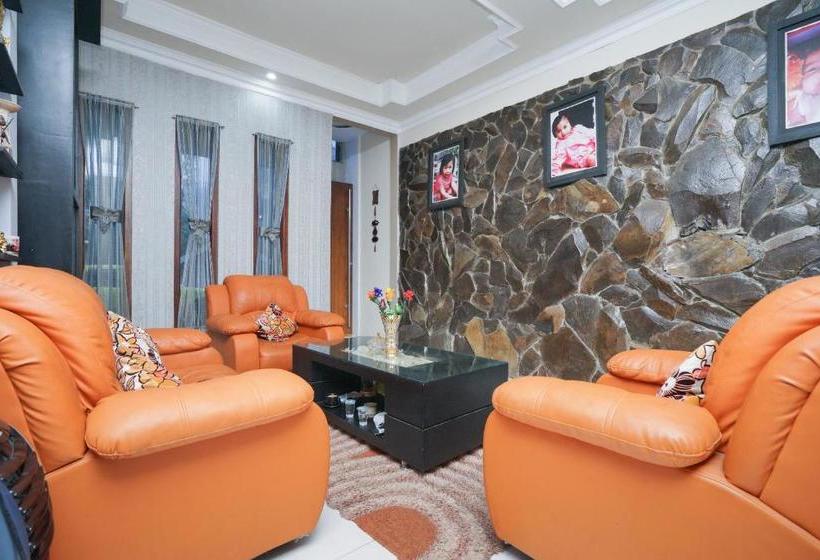 فندق Oyo 2525 Rumah Bromo