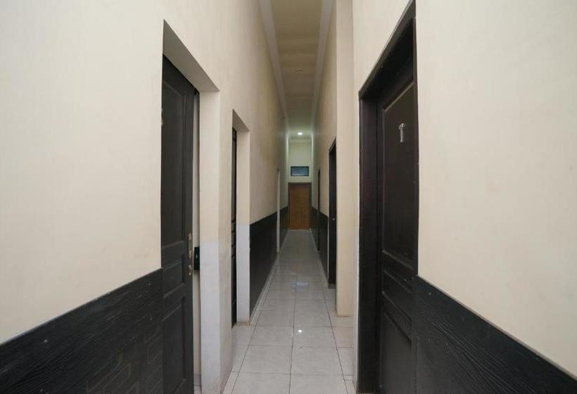 فندق Oyo 2525 Rumah Bromo