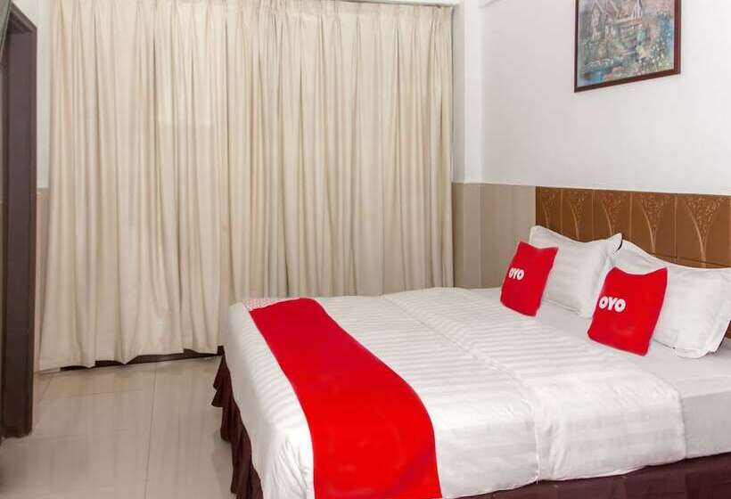 فندق Oyo 89851 Leila