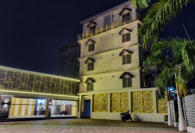 هتل Treebo Trip Mittal Gardens