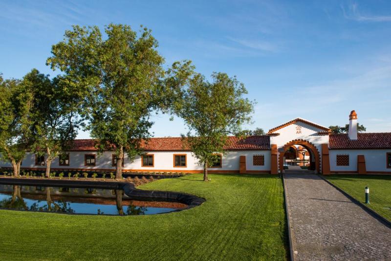 호텔 Vila Gale Collection Alter Real   Resort Equestre, Conference & Spa