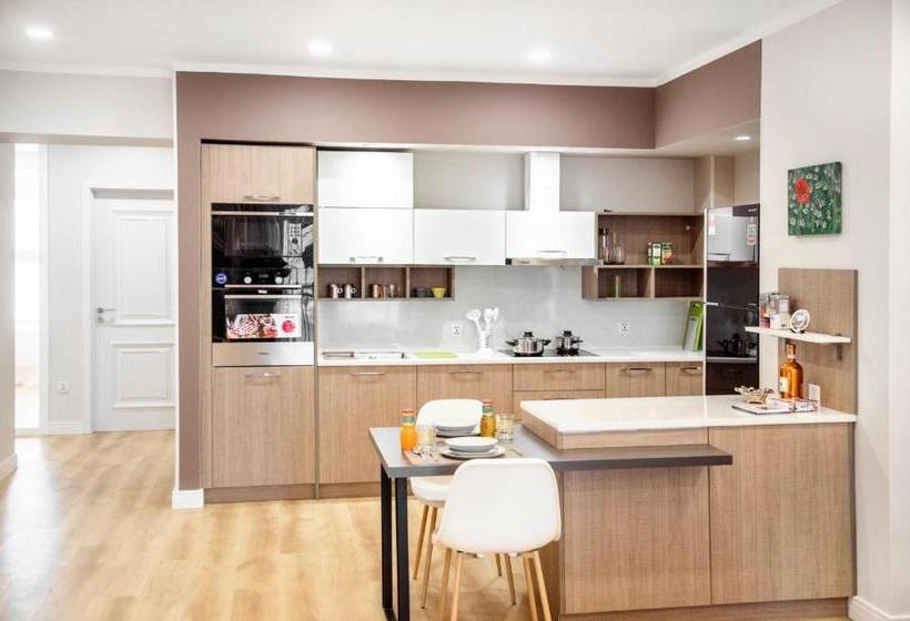 Naran Residence Lifestyle Serviced Apartment