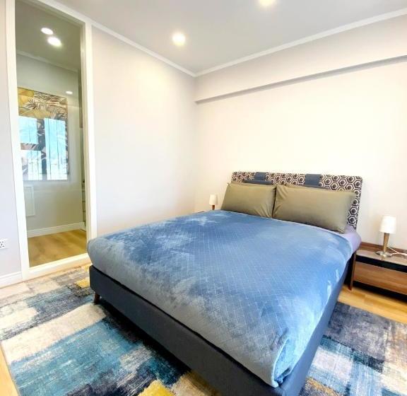 Naran Residence Lifestyle Serviced Apartment