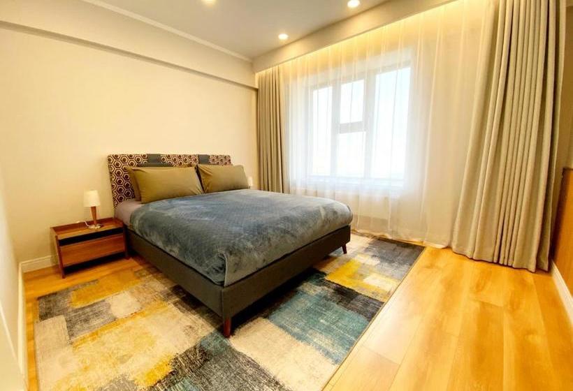 Naran Residence Lifestyle Serviced Apartment