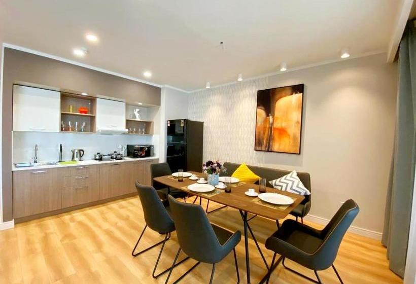 Naran Residence Lifestyle Serviced Apartment