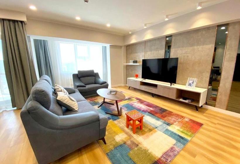 Naran Residence Lifestyle Serviced Apartment