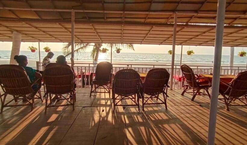 بنسيون Anthy’s Guesthouse And Restaurant