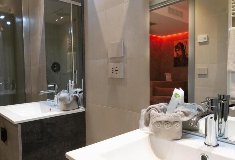 פנסיון Brigante Suites