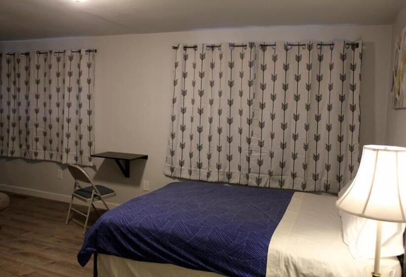 بنسيون Rainier Guesthouse