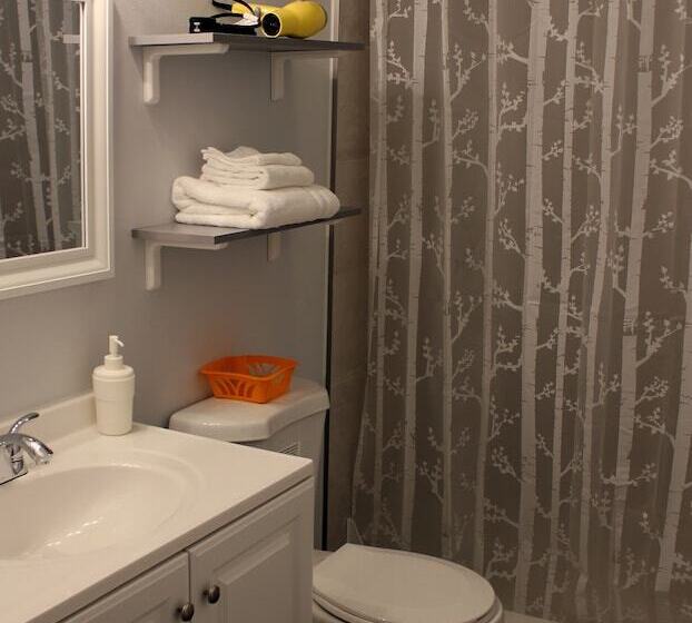 بنسيون Rainier Guesthouse