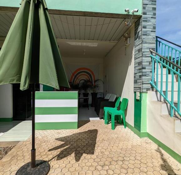 هاستل Charlina Inn Panglao