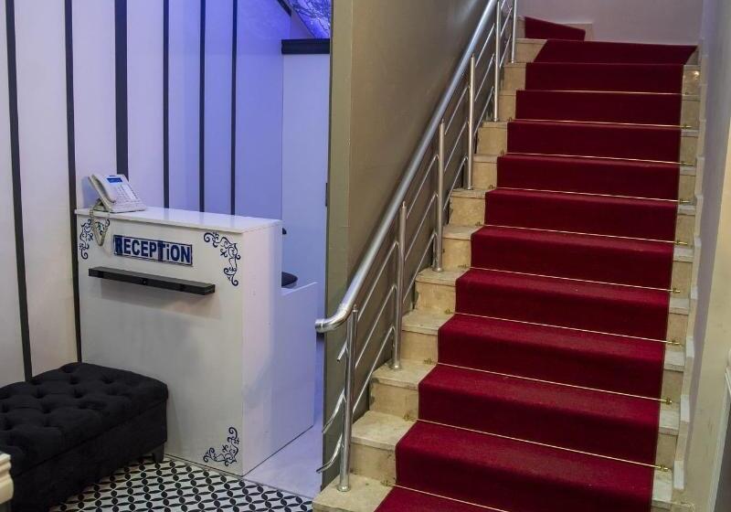 تختخواب و صبحانه Comfort Hotel Van