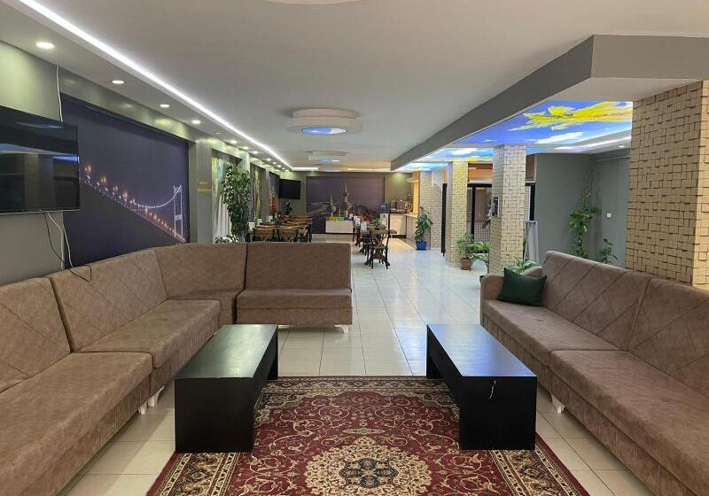 تختخواب و صبحانه Comfort Hotel Van