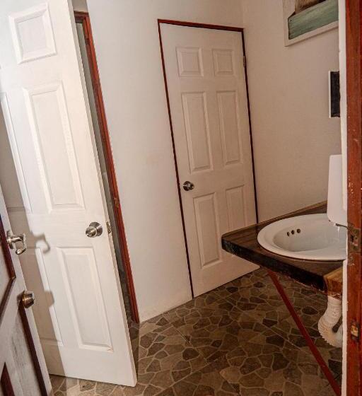 Costa Linda Art Hostel