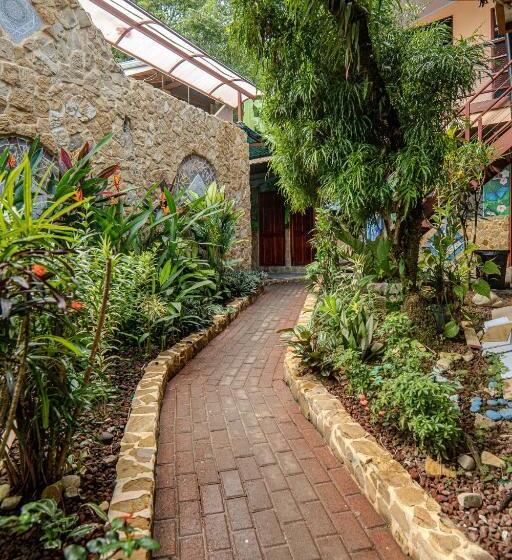 Costa Linda Art Hostel