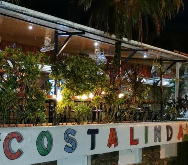Costa Linda Art Hostel