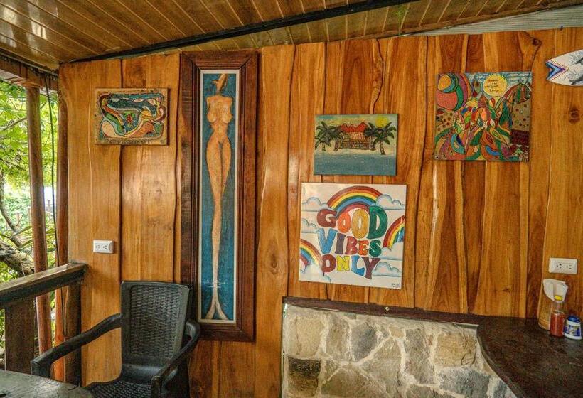 Costa Linda Art Hostel
