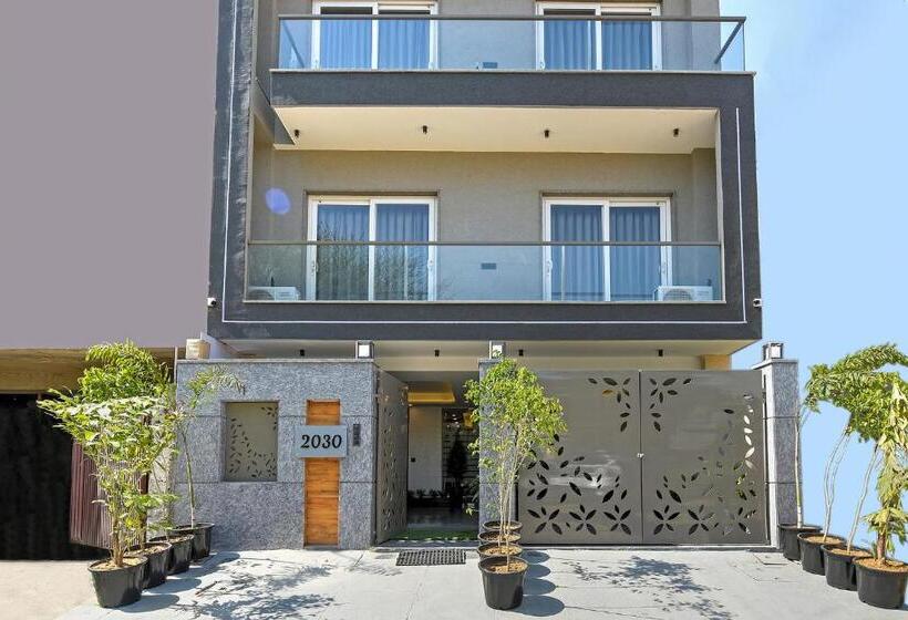 Fabhotel Soft Petals