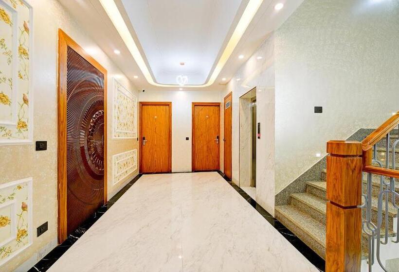 Fabhotel Soft Petals