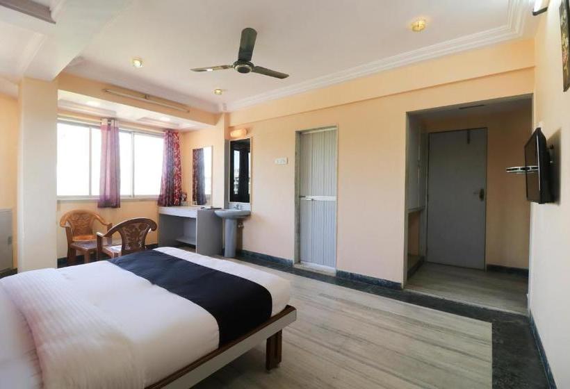 فندق Fabexpress Sumitra Residency