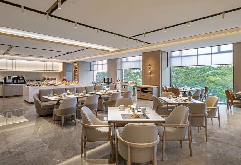 Doubletree By Hilton Shenzhen Nanshan Hotel & Residences