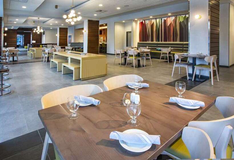 فندق Hilton Garden Inn Redmond Seattle