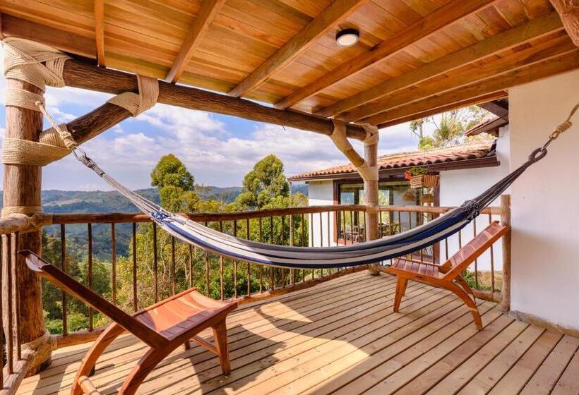 هتل Kawa Mountain Retreat