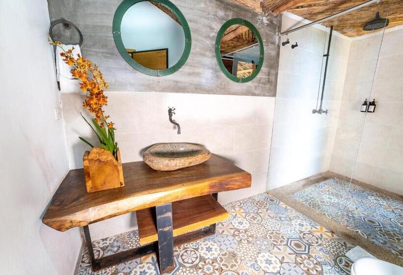 Отель Kawa Mountain Retreat