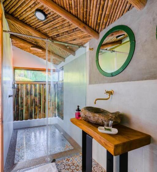 Отель Kawa Mountain Retreat